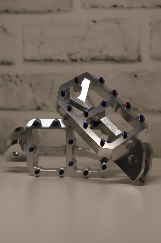 TITANIUM WAVE WIDE PEGS PRE ORDER WAIT 3-4 WEEKS.